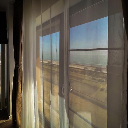 Black Sea Booking - Dubai Năvodari Extérieur photo
